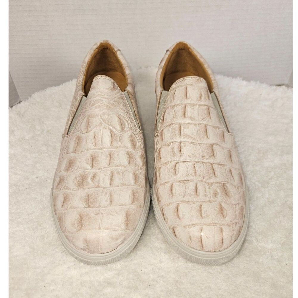 Peter Millar Cream Croc Embossed Leather Slip On Sneakers EUC Size 7.5